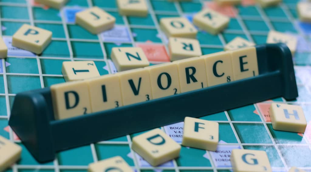 Divorce tiles